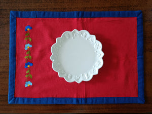 Set of 4 Placement mats in red with Floral embroidery