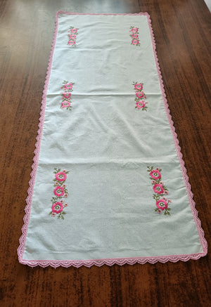 White and Pink runner with lace & floral embroidery