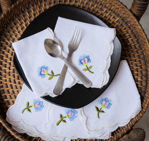 Set of 6- Embroidered White napkins
